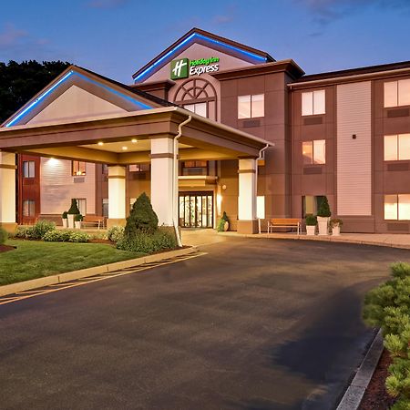 Holiday Inn Express Newport North - Middletown, An Ihg Hotel Exterior photo